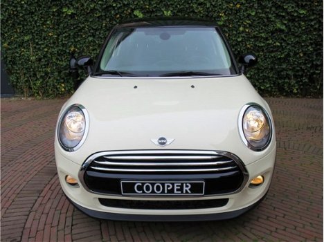 Mini Mini Cooper - 1.5 5-deurs F55 met Navigatie, Bluetooth, Climate control, PDC - 1