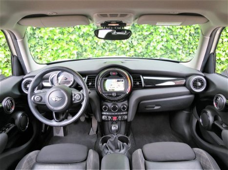 Mini Mini Cooper - 1.5 5-deurs F55 met Navigatie, Bluetooth, Climate control, PDC - 1