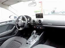 Audi A3 Sportback - 1.4 e-tron PHEV Ambition Pro line (led, navi, keyless)