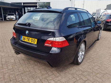 BMW 5-serie Touring - 530d Executive M-PAKKET XENON LEER NAVI - 1