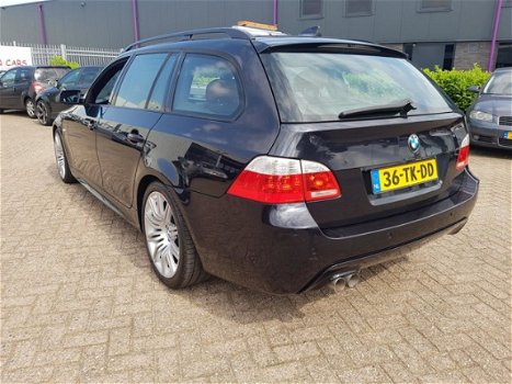 BMW 5-serie Touring - 530d Executive M-PAKKET XENON LEER NAVI - 1