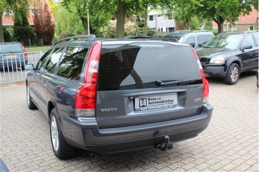 Volvo V70 - 2.4 Edition Lage bijtelling specialist - 1