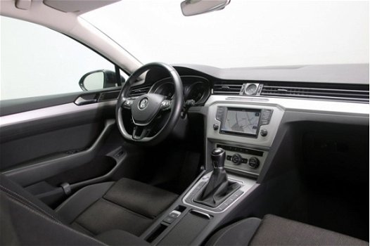 Volkswagen Passat Variant - 1.6 TDI 120pk Bluemotion Navigatie PDC 200x Vw-Audi-Seat-Skoda - 1