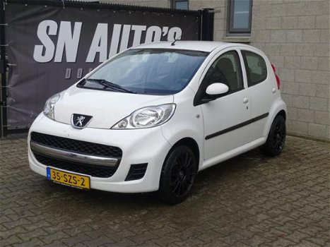 Peugeot 107 - 1.0-12V XS - 1