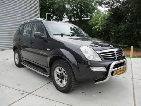 SsangYong Rexton - RX 270 Xdi s Automaat/Leer/4WD - 1