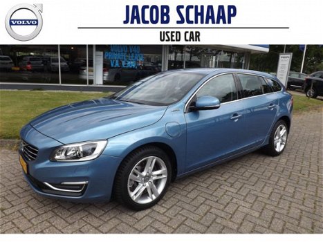 Volvo V60 - 2.4 D6 AWD ELECTRIC PLUG-IN HYBRID SUMMUM / Lederen Bekleding / Stoelverwarming / Naviga - 1