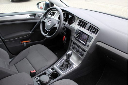 Volkswagen Golf - 1.4 TSI Comfortline Automaat/Navigatie/Climate controle/Cruise controle/Parkeersen - 1