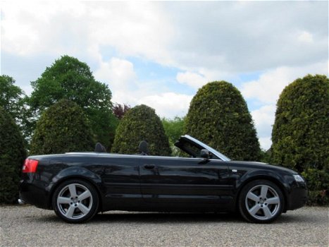 Audi S4 - Cabriolet 4.2 V8 Quattro Automaat / Youngtimer - 1