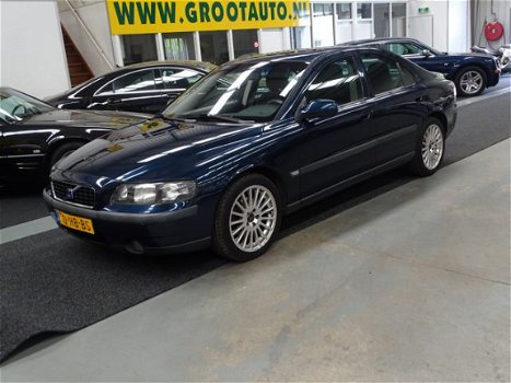Volvo S60 - 2.4 Edition Automaat Airco Climate control Trekhaak Youngtimer - 1