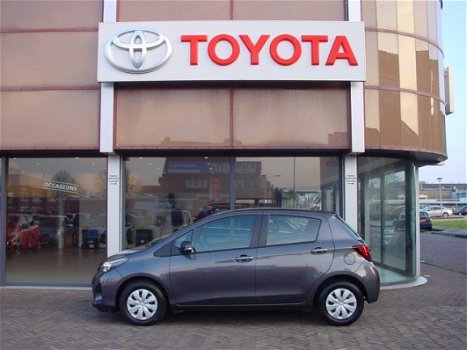 Toyota Yaris - 1.3 VVT-i Now - 1