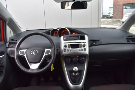 Toyota Verso - 1.6 VVT-i 132pk, 71.000 KM - 1