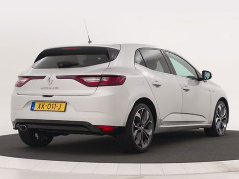 Renault Mégane - 1.5 dCi Bose Navigatie | Parkeersensoren | Stoelverwarming | Rijstrooksensor | Airc - 1