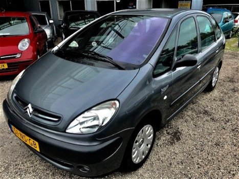 Citroën Xsara Picasso - 1.8i-16V Différence2 - 1