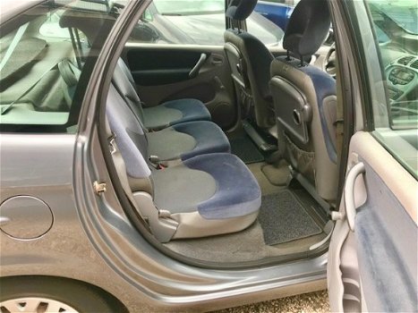 Citroën Xsara Picasso - 1.8i-16V Différence2 - 1