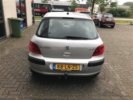 Peugeot 307 - 1.6-16V XS 1jaar apk/AIRCO/ NAP/ elek ramen/ ZEER NETTE AUTO - 1