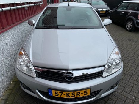 Opel Astra TwinTop - 1.8 Cosmo // Keyles Go // Clima // Navi // Leer - 1