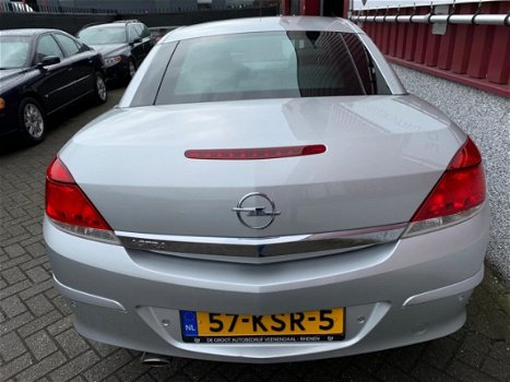 Opel Astra TwinTop - 1.8 Cosmo // Keyles Go // Clima // Navi // Leer - 1