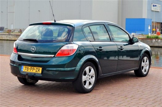 Opel Astra - 1.7 CDTi Enjoy Nieuw APK | Trekhaak - 1