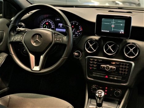 Mercedes-Benz A-klasse - 180 Edition|Navi|PDC|Airco|LED|Xenon| - 1