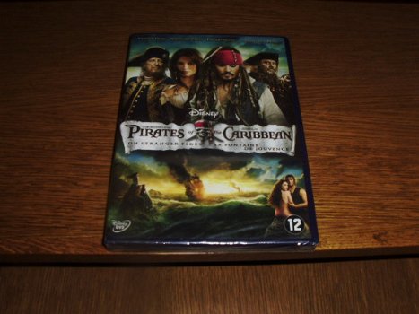 Dvd pirates of the caribbean 4 - 1