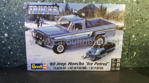 1980 Jeep Honcho met sneeuwscooter 1:24 Revell - 1