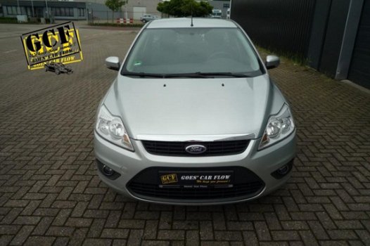 Ford Focus Wagon - 1.6 Automaat, Trekhaak, Parkeerhulp - 1