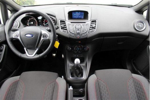 Ford Fiesta - 1.0 EcoBoost ST Line *NAVIGATIE / PARKEERSENSOREN / 145PK - 1