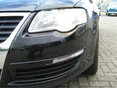 Volkswagen Passat Variant - 2.0 FSI 110KW VARIANT Sportline - 1