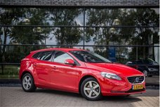 Volvo V40 - 2.0 D4 Base Business , Navigatie, Cruise control,