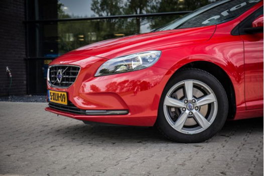 Volvo V40 - 2.0 D4 Base Business , Navigatie, Cruise control, - 1