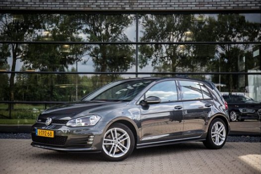 Volkswagen Golf - 2.0 TDI GTD , DYNAUDIO, Navigatie, Leer, - 1