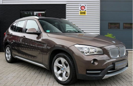 BMW X1 - 2.5d xDrive 218 pk Pano Navi Xenon Panoramadak Navigatie LED Automaat Nieuw Model Facelift - 1