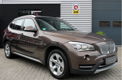 BMW X1 - 2.5d xDrive 218 pk Pano Navi Xenon Panoramadak Navigatie LED Automaat Nieuw Model Facelift - 1 - Thumbnail