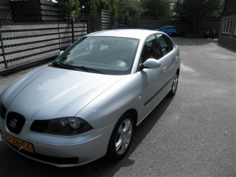 Seat Cordoba - 1.6-16V 25 Edition Airco, Cruise controle, trekhaak - 1