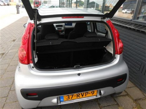 Peugeot 107 - 1.0-12V XS - 1