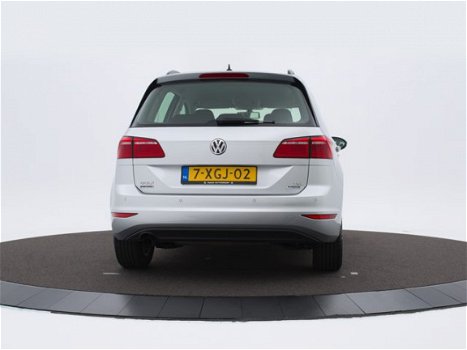 Volkswagen Golf Sportsvan - 1.2 Tsi 110pk Comfortline | Navigatie | Clima | P-Sensoren | Inklapbare - 1