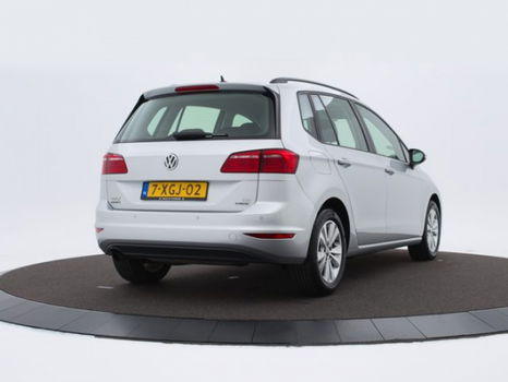 Volkswagen Golf Sportsvan - 1.2 Tsi 110pk Comfortline | Navigatie | Clima | P-Sensoren | Inklapbare - 1