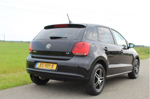 Volkswagen Polo - 1.4-16V Highline NAVI /CLIMATE /CRUISE /PDC - 1