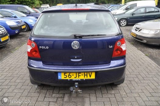 Volkswagen Polo - 1.4-16V Comfortline - 1