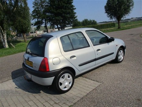 Renault Clio - 1.4 RN , nieuwe apk , inruil mogelijk - 1