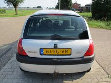 Renault Clio - 1.4 RN , nieuwe apk , inruil mogelijk