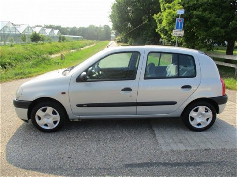 Renault Clio - 1.4 RN , nieuwe apk , inruil mogelijk - 1