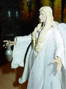 Lord of the Rings ToyBizz-Action Figure GALADRIEL - 2