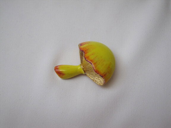 Broche goudkleurig verguld en geel emaille paddestoel 3.3x3.0 cm. - Afbeelding 4