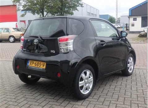 Toyota iQ - NETTE AUTO + JAAR APK - 1