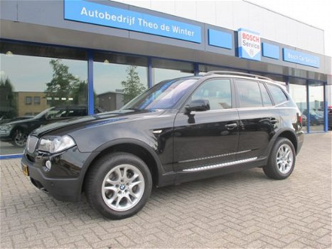 BMW X3 - 2.5si Executive - 1