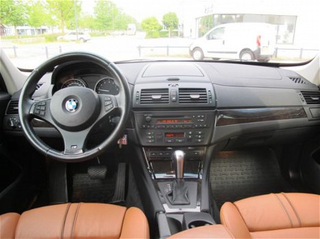 BMW X3 - 2.5si Executive - 1
