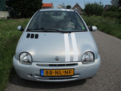 Renault Twingo - 1.2-16V Privilège - 1