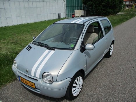 Renault Twingo - 1.2-16V Privilège - 1