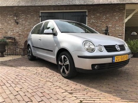 Volkswagen Polo - 1.4-16V -5 Deurs- Airco - Velgen - 1